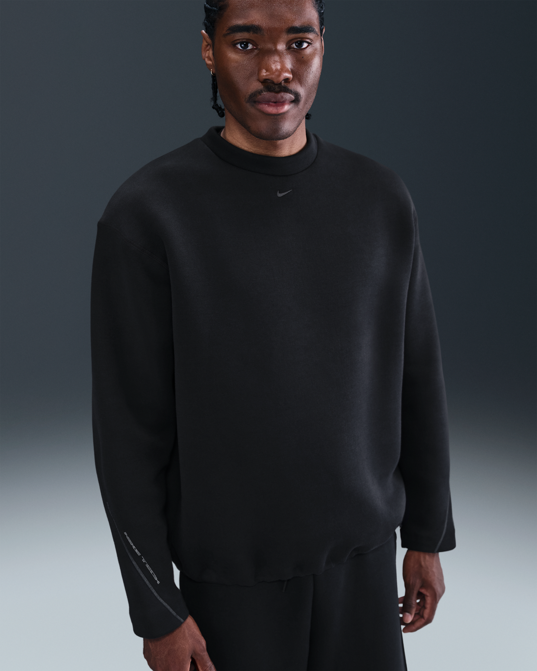 Nike Tech Men's Fleece Loose Fit Crew. Nike.com